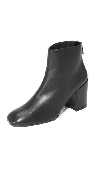 Stuart Weitzman Bacari Booties