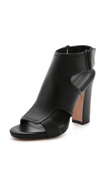 Pour La Victoire Echo Cutout Sandals - Black
