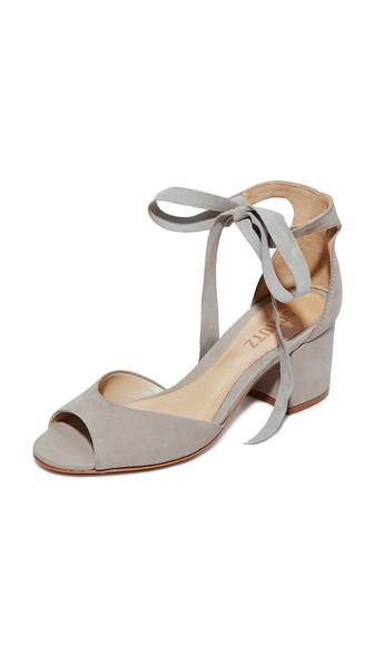 Schutz Nere City Sandals