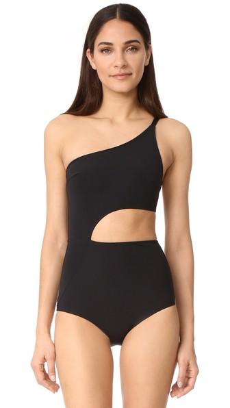 Flagpole Ali One Piece
