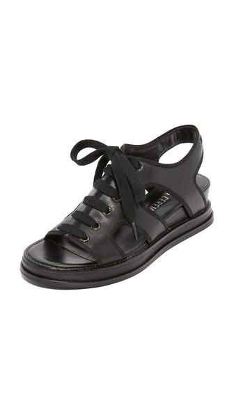 Opening Ceremony Idha Wedges