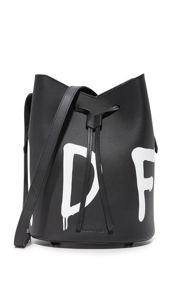 Kendall Kylie Ladie Slang Bucket Bag