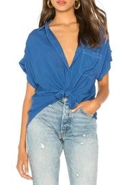  Capsleeve Button Down