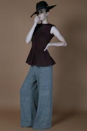  Knitted Sleeveless Blouse