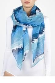  Wave Themed Scarf