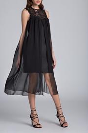  Rose Lace Sheath