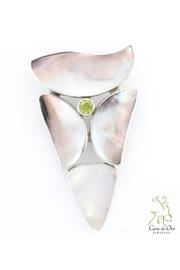  Oyster Peridot Pendant