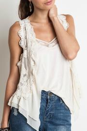  Sleeveless Lace Vest