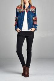  Embroidered Pom-pom Jacket