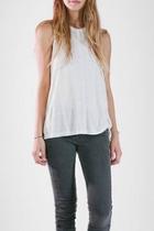  Linda Jean Tank