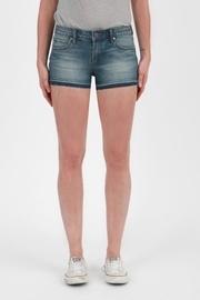  Zina Short