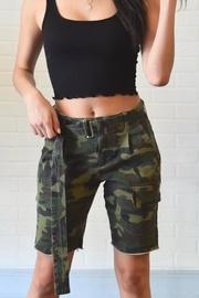  Belted Bermuda Shorts