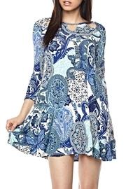  Keyhole Accent Tunic