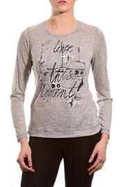  Graphic T-shirt