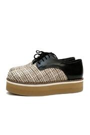  Naranjo Leather Shoe