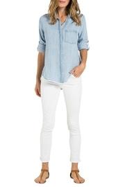  Frayed Hem Buttondown