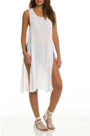  White Sleeveless Tunic