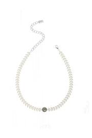  Delicate Choker