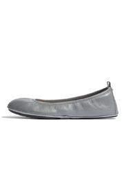  Stella Capri Flats