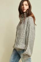  Chunky Cable-knit Sweater