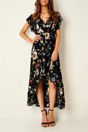  Floral Dipped-hem Dress