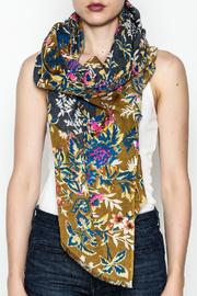  Venus Floral Scarf