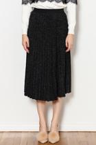  Pretty Pleats Skirt