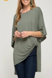  Hi-low Knot Top