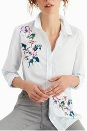  Embroidered Longline Shirt