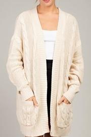  Chunky Cable-knit Cardi