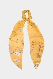  Botanical Scrunchie Scarf