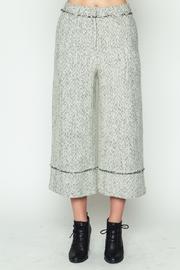  Frayed Hem Pants