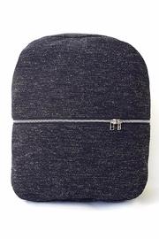  Middle Zip Backpack