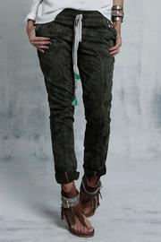  Graphic Jungle Pant