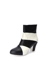  Elsa Icon Booties