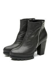  Ankle Boot