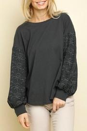  Embroidered Balloon-sleeve Tee