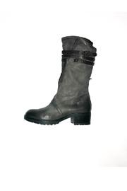 Smoke Boot