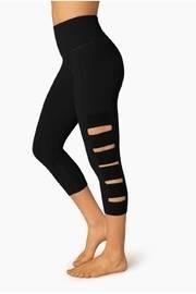  Wide Band Capri