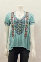  Amaris Everyday Tee