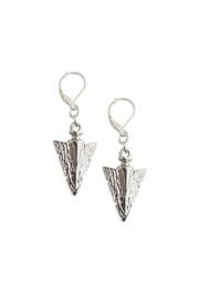  Arrow-peak Earrings