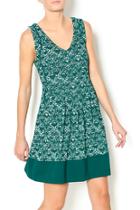  Green Sleeveless Dress