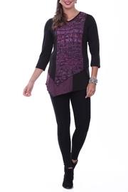  Textured Front Tunic Top