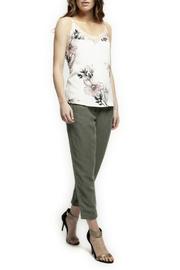  Floral Tank W Lace Detail