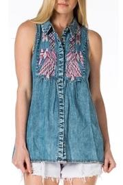  Kristy Sleeveless Shirt