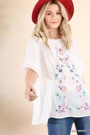  So-much-detail Embroidered Top