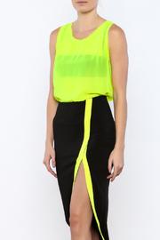  Sleeveless Neon Top