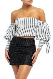  Striped Puff-sleeve Blouse