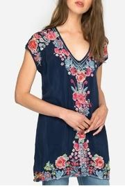  Pari Embroidered Tunic