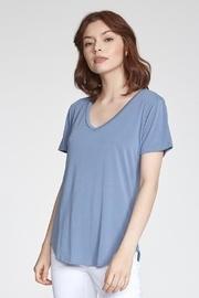  Valentina Vneck Tee